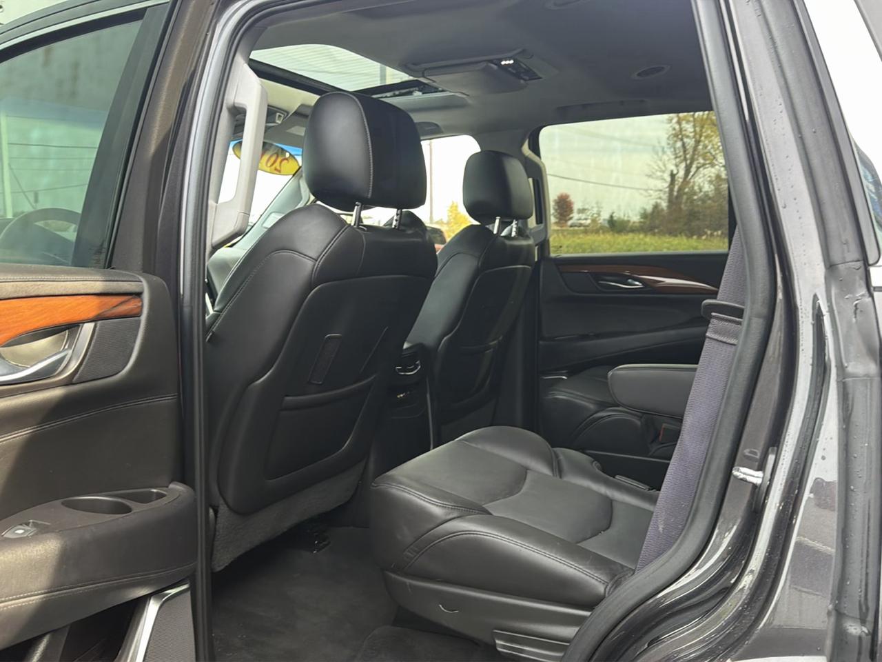 Cadillac Escalade 4WD 4dr Luxury Collection 2016