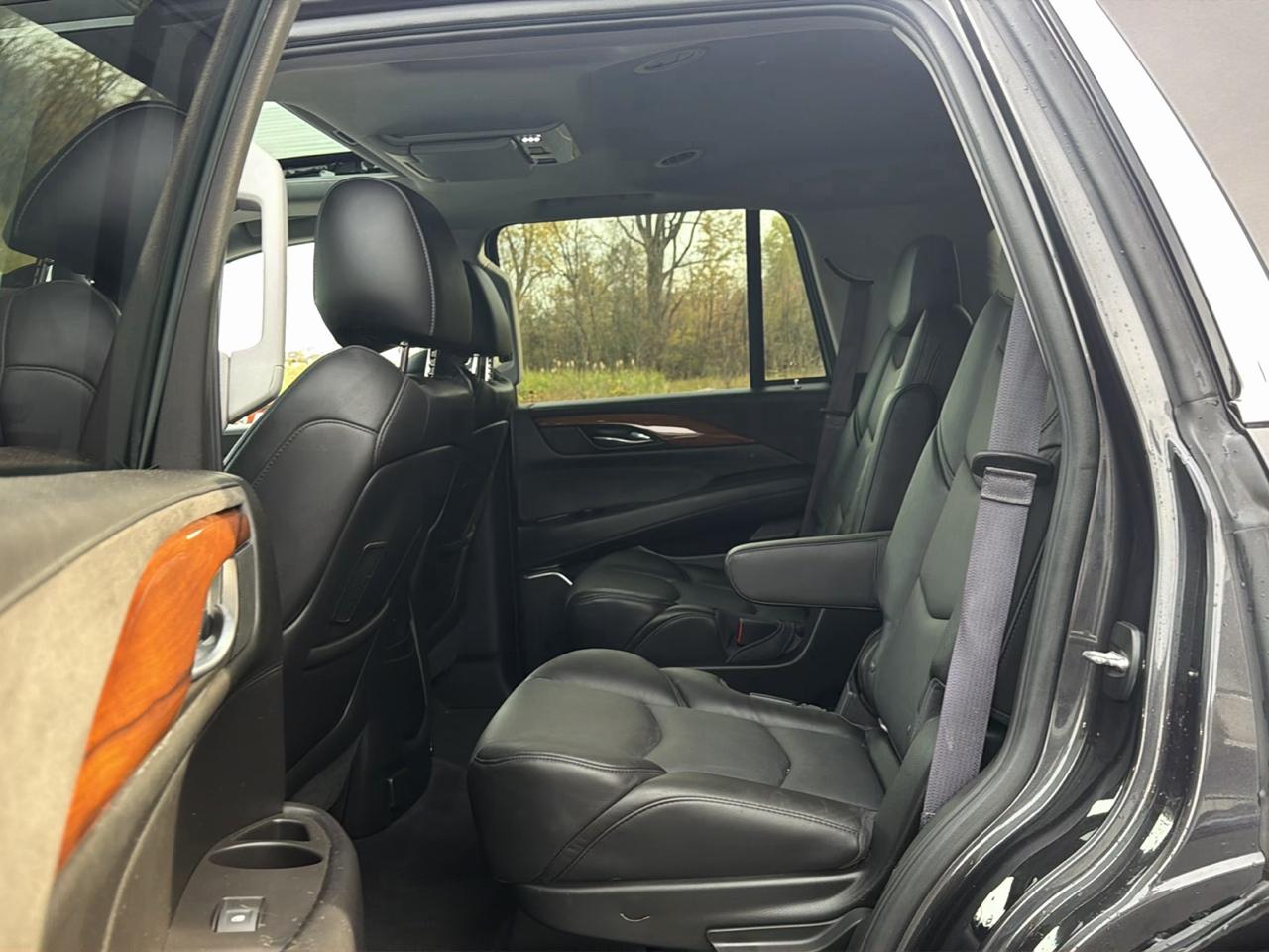 Cadillac Escalade 4WD 4dr Luxury Collection 2016