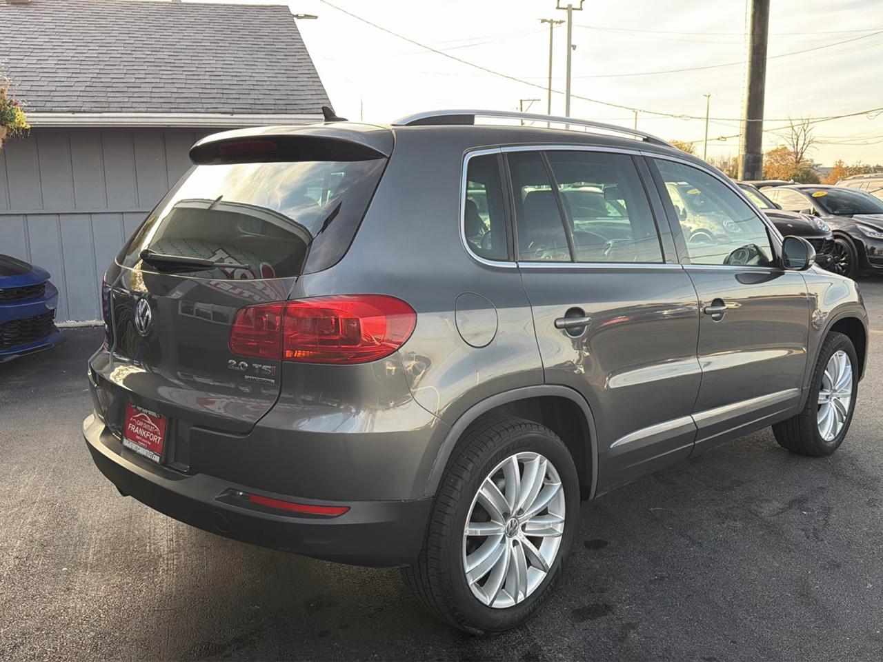 Volkswagen Tiguan 4WD 4dr Auto SEL w/Premium Nav & Dynaudio 2012