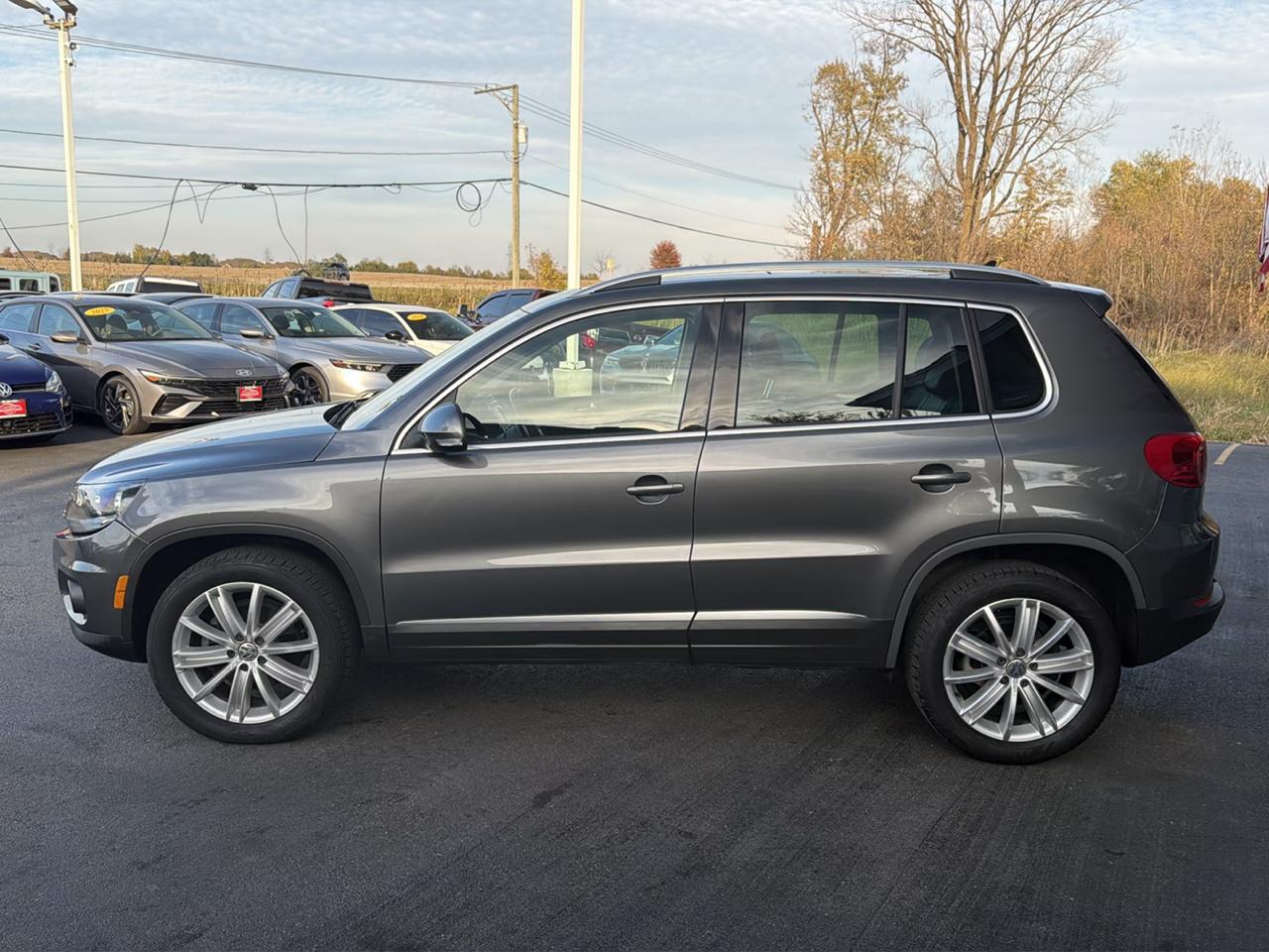 Volkswagen Tiguan 4WD 4dr Auto SEL w/Premium Nav & Dynaudio 2012