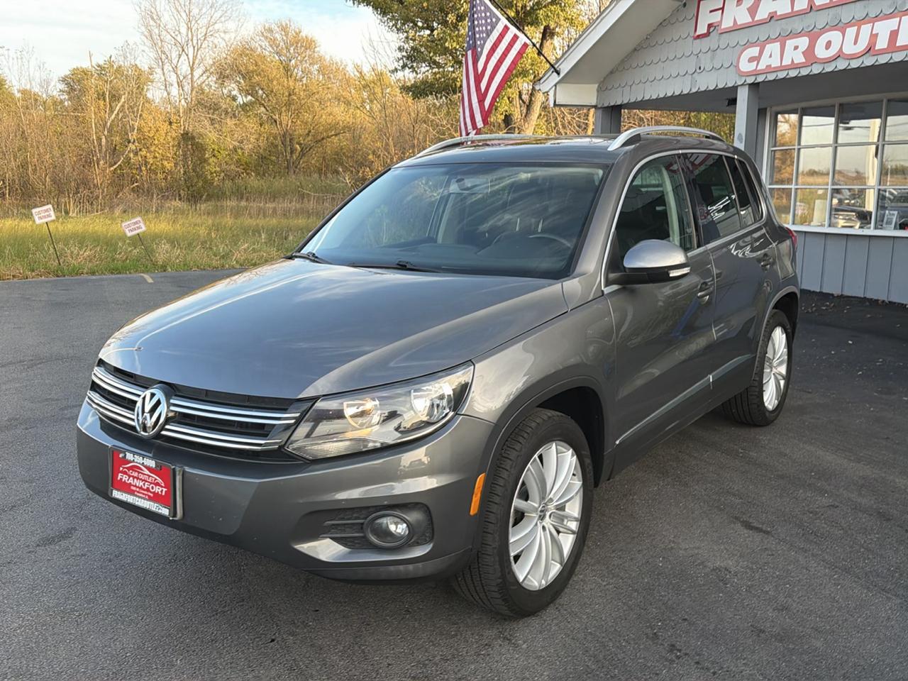 Volkswagen Tiguan 4WD 4dr Auto SEL w/Premium Nav & Dynaudio 2012