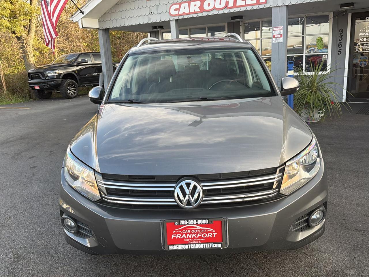 Volkswagen Tiguan 4WD 4dr Auto SEL w/Premium Nav & Dynaudio 2012