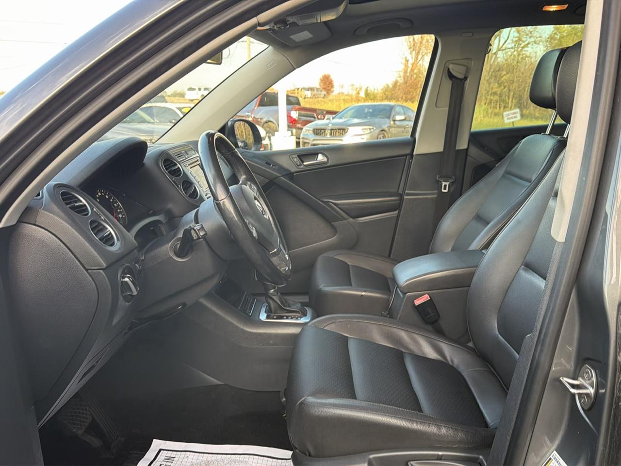 Volkswagen Tiguan 4WD 4dr Auto SEL w/Premium Nav & Dynaudio 2012