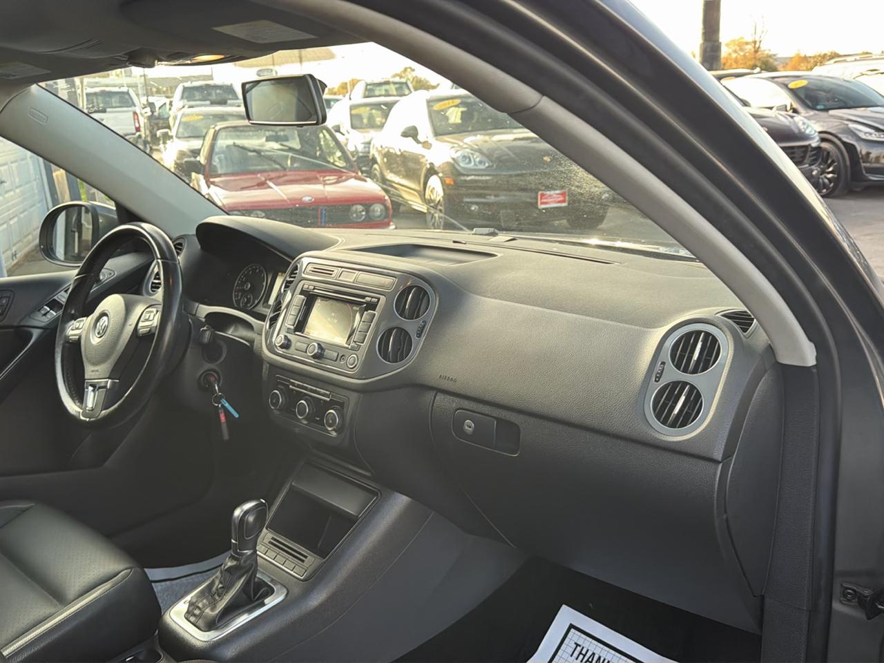 Volkswagen Tiguan 4WD 4dr Auto SEL w/Premium Nav & Dynaudio 2012