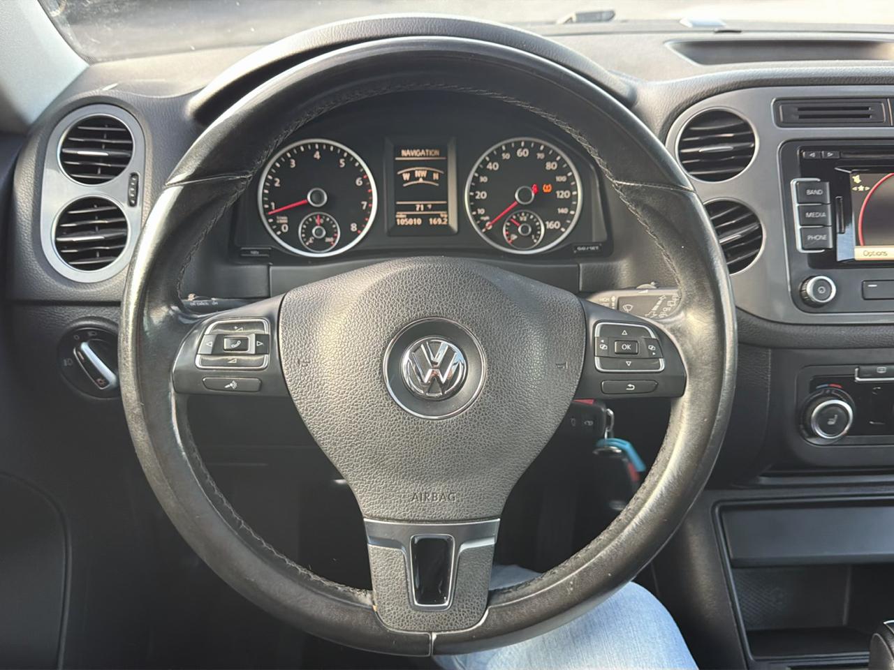 Volkswagen Tiguan 4WD 4dr Auto SEL w/Premium Nav & Dynaudio 2012