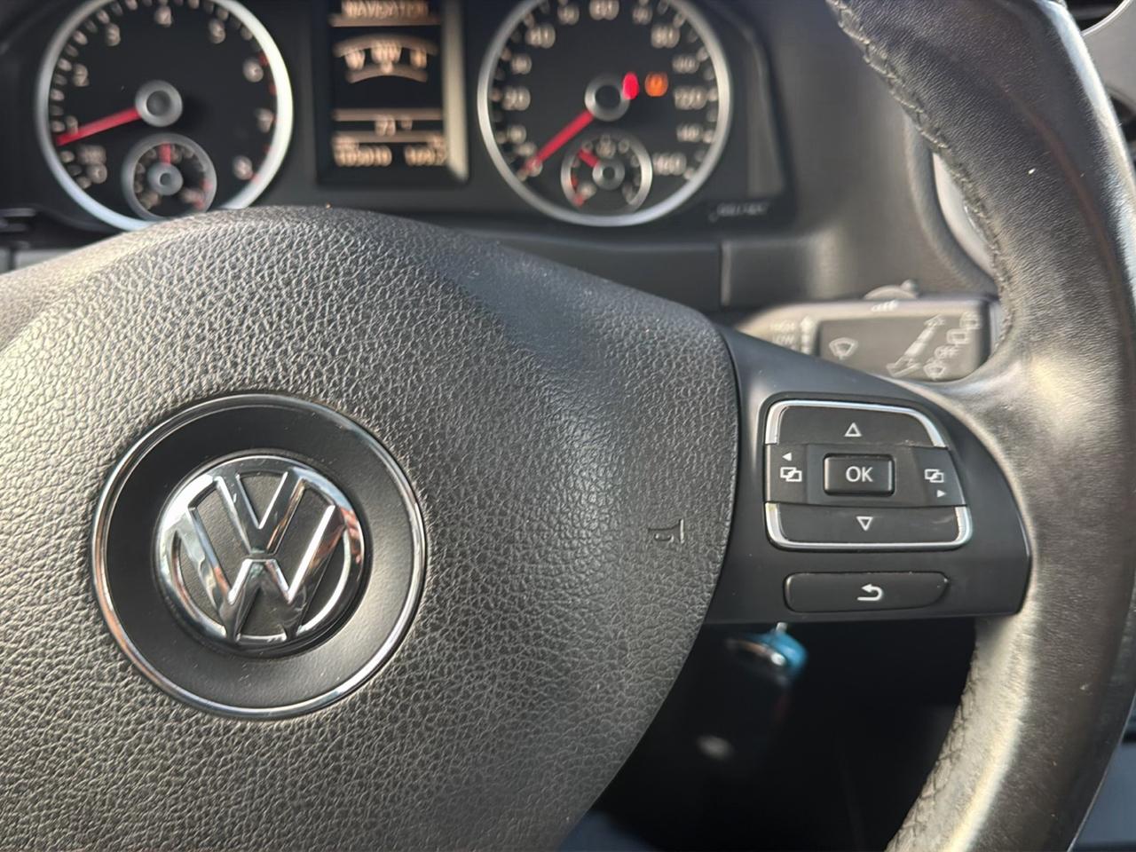 Volkswagen Tiguan 4WD 4dr Auto SEL w/Premium Nav & Dynaudio 2012