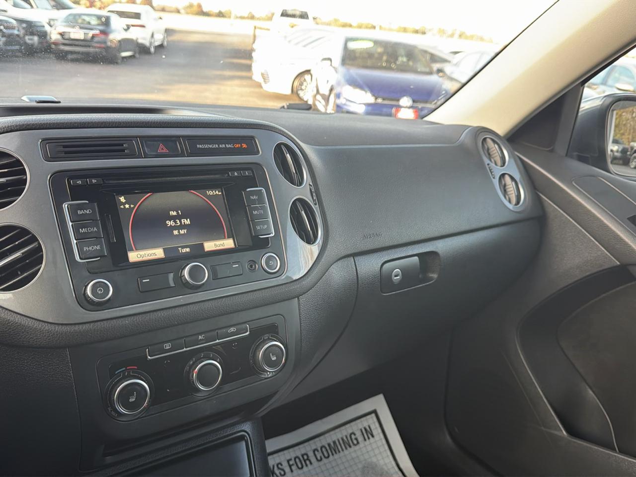 Volkswagen Tiguan 4WD 4dr Auto SEL w/Premium Nav & Dynaudio 2012