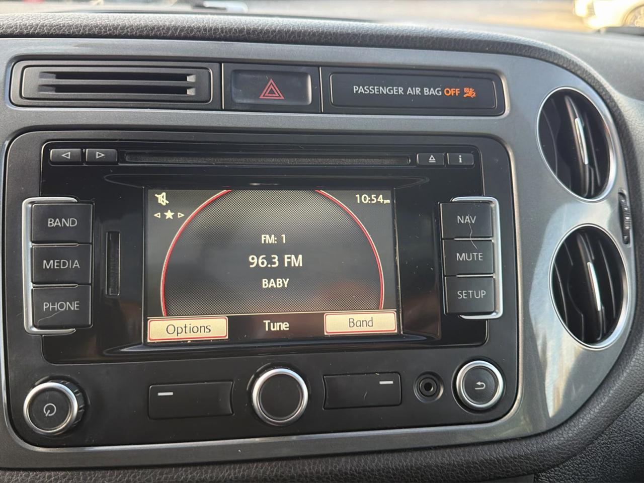 Volkswagen Tiguan 4WD 4dr Auto SEL w/Premium Nav & Dynaudio 2012
