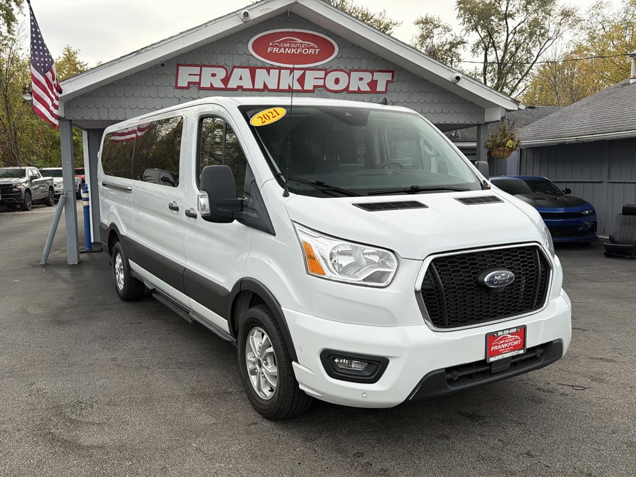 Ford Transit Passenger Wagon T-350 148" Low Roof XLT RWD 2021
