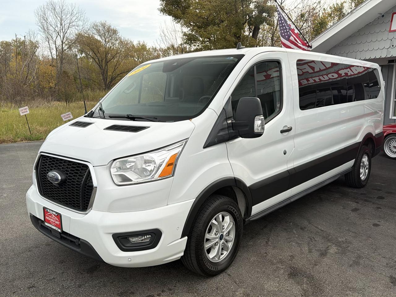 Ford Transit Passenger Wagon T-350 148" Low Roof XLT RWD 2021