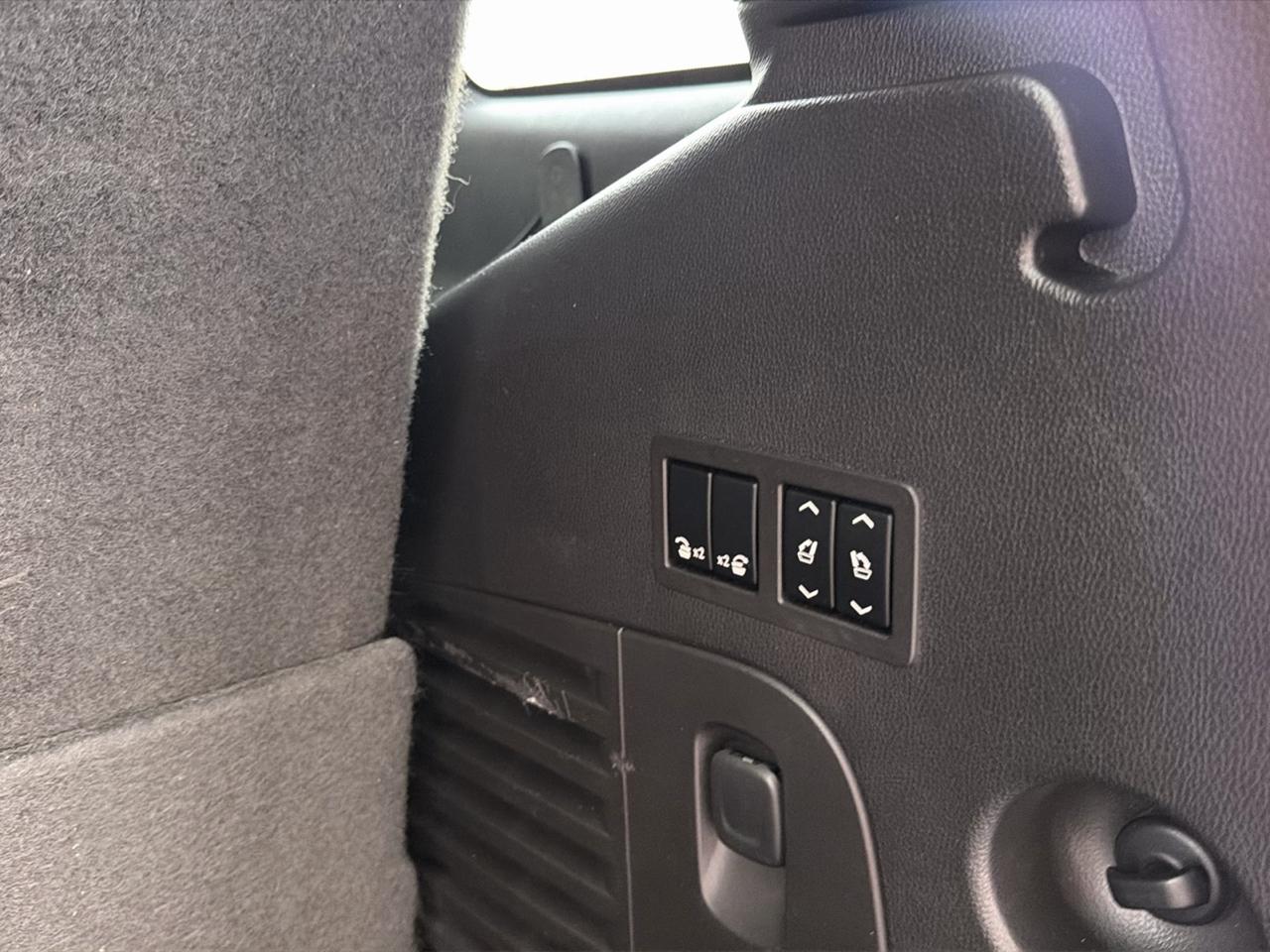 Cadillac Escalade 4WD 4dr Luxury 2015
