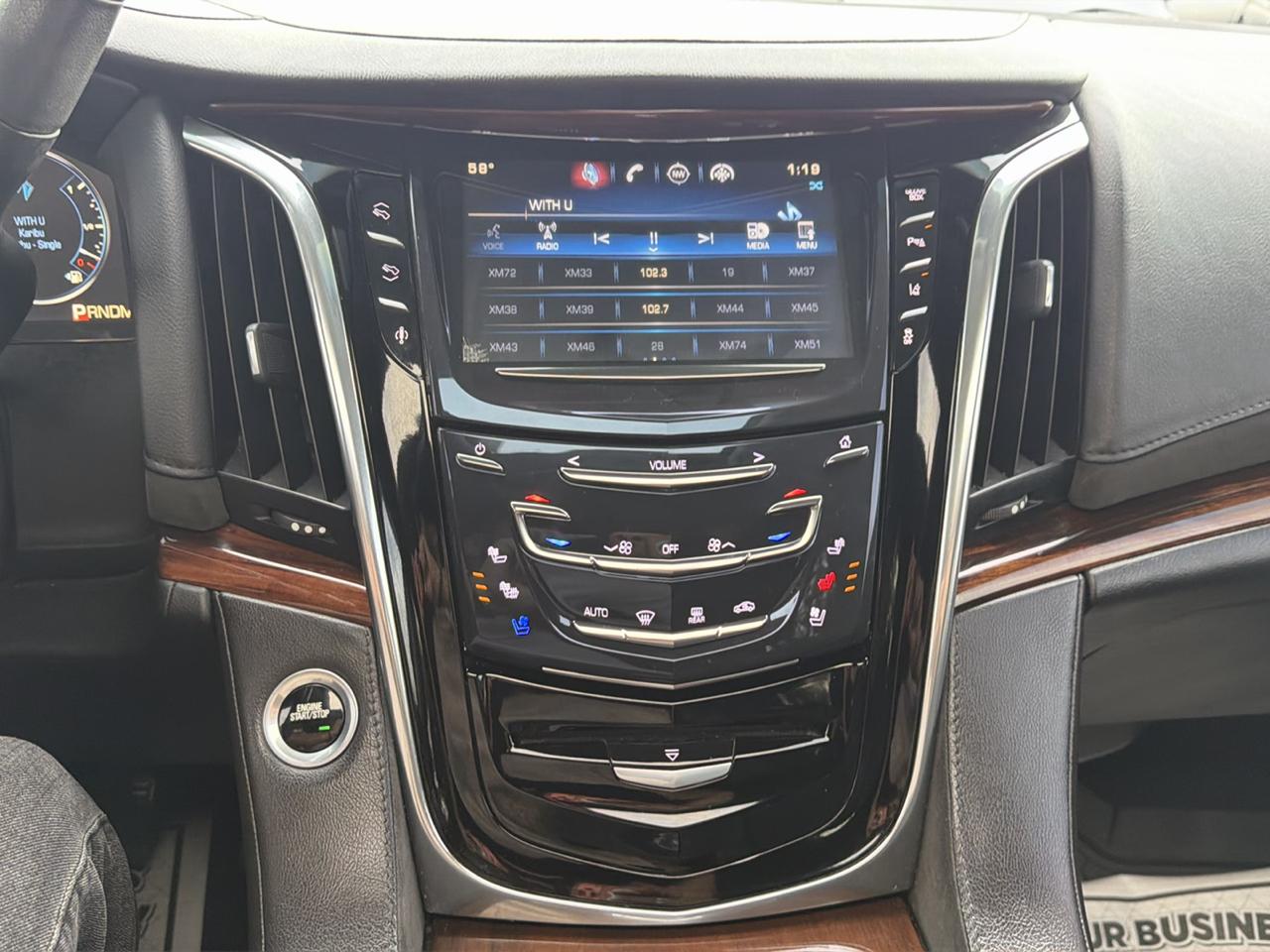 Cadillac Escalade 4WD 4dr Luxury 2015