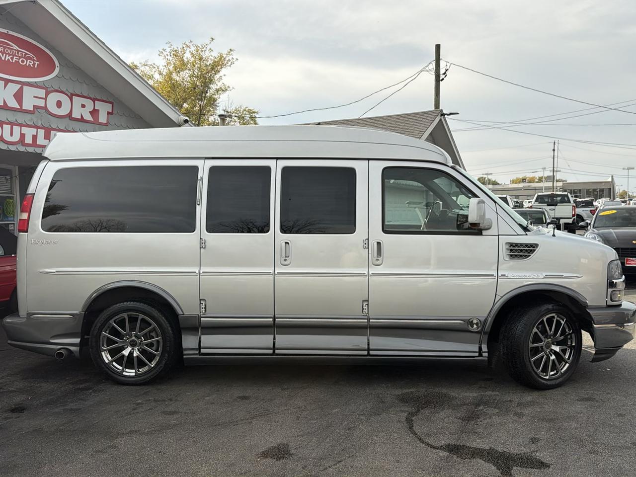 Chevrolet Conversion Van Base 2011