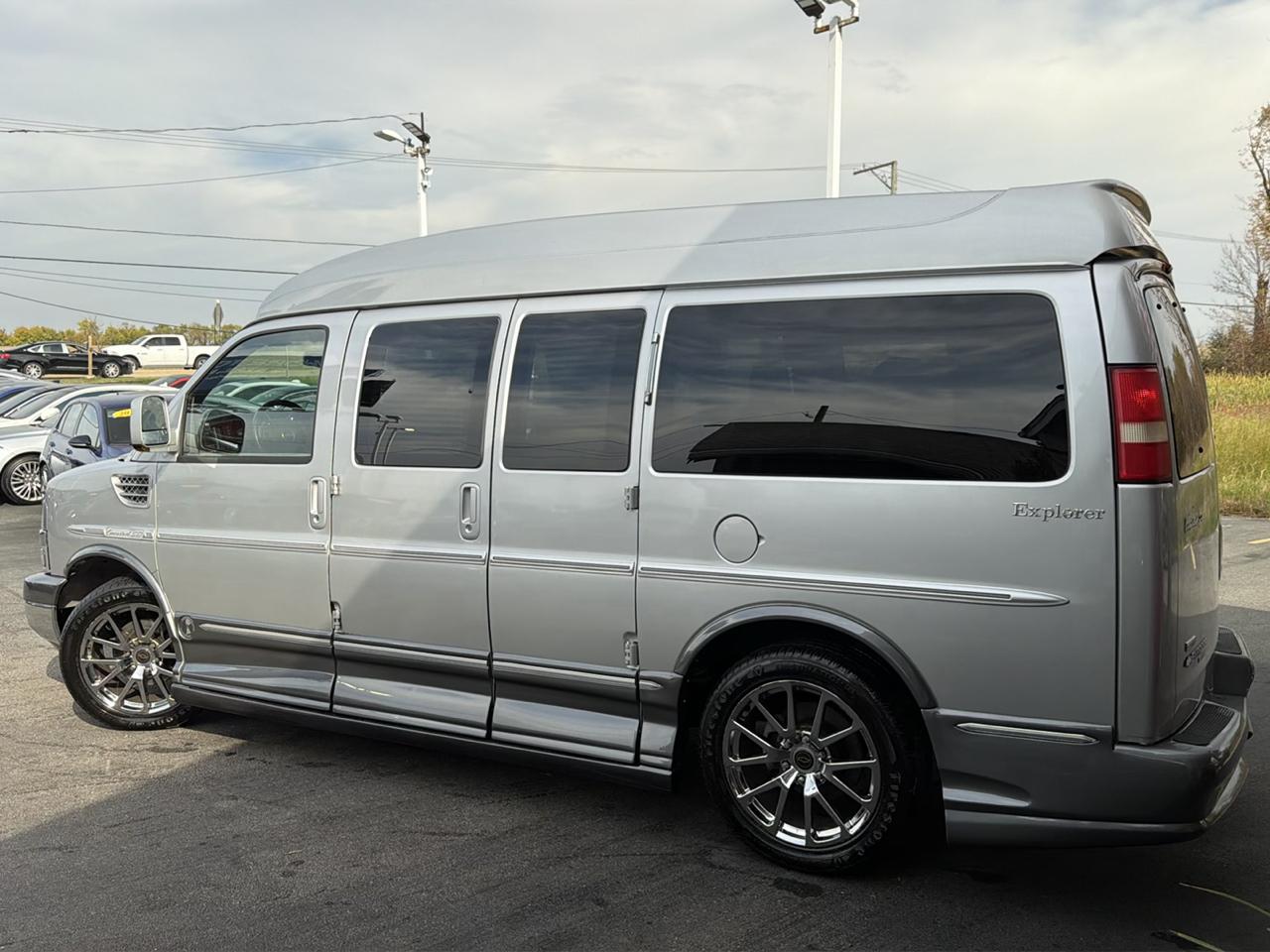 Chevrolet Conversion Van Base 2011