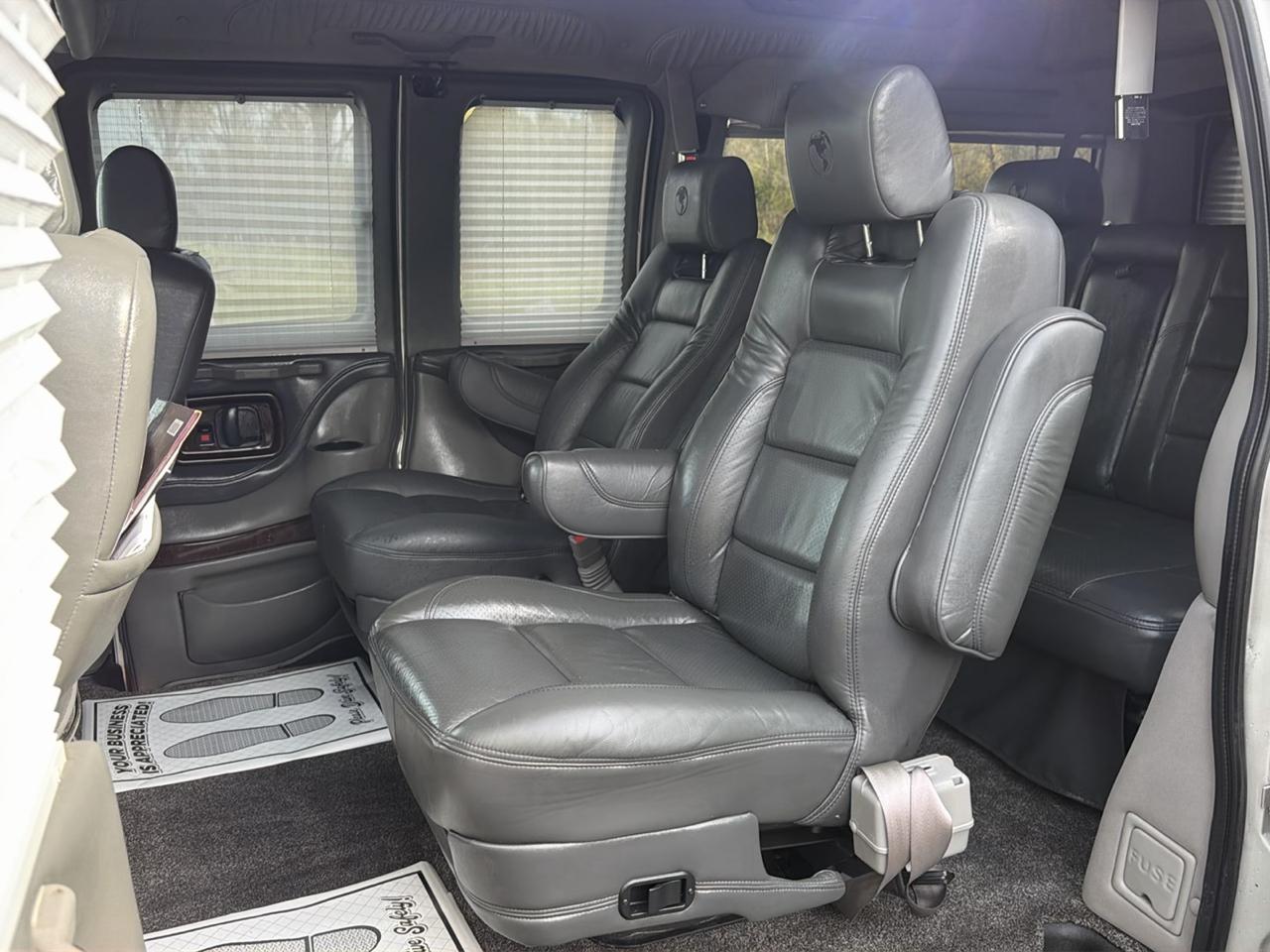 Chevrolet Conversion Van Base 2011