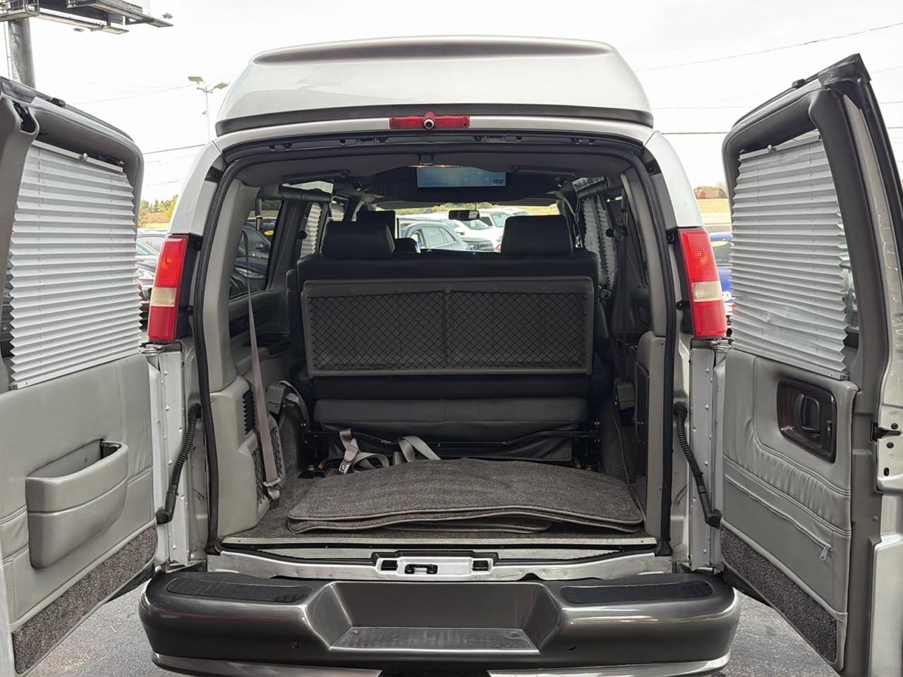 Chevrolet Conversion Van Base 2011