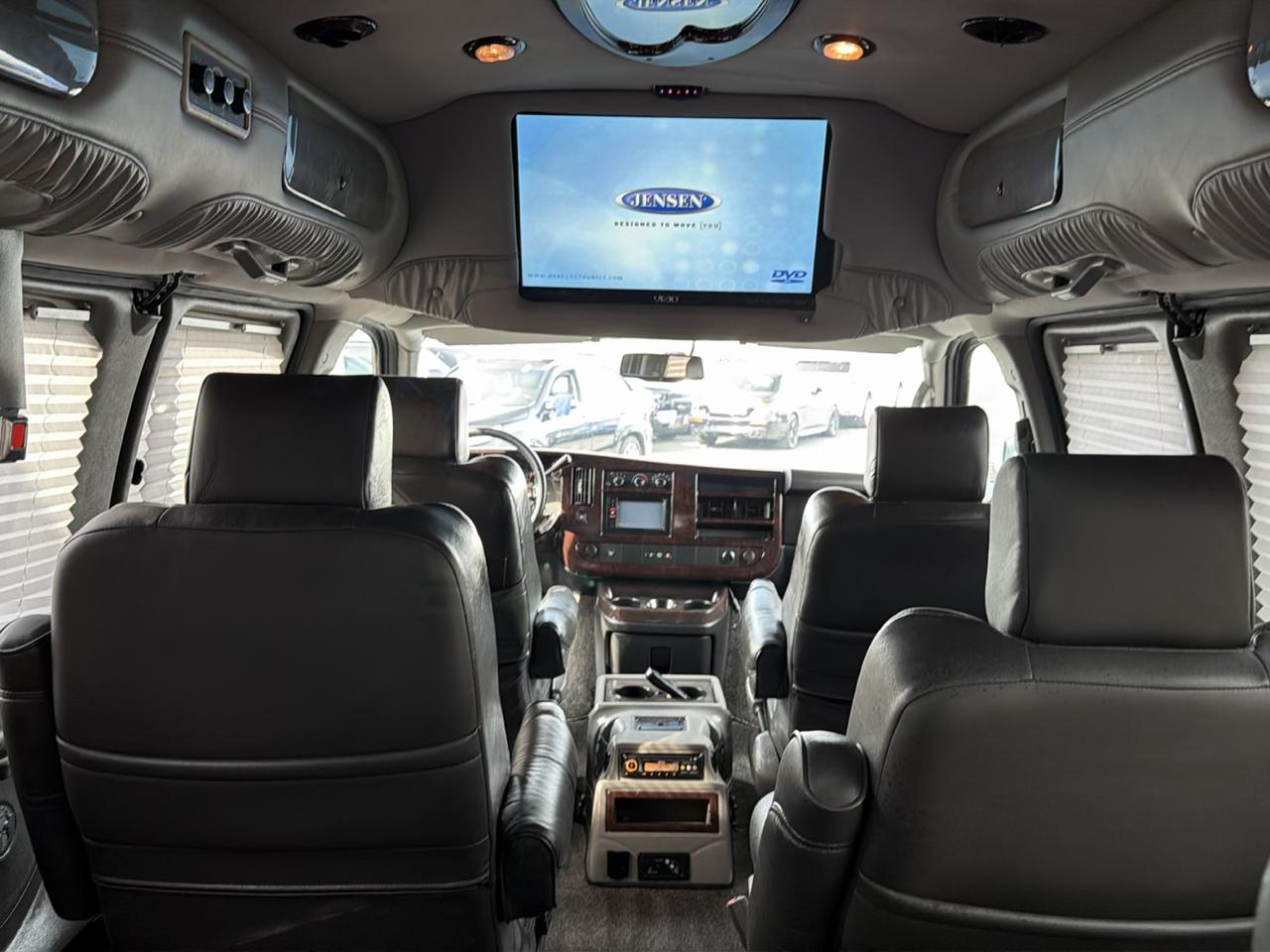 Chevrolet Conversion Van Base 2011