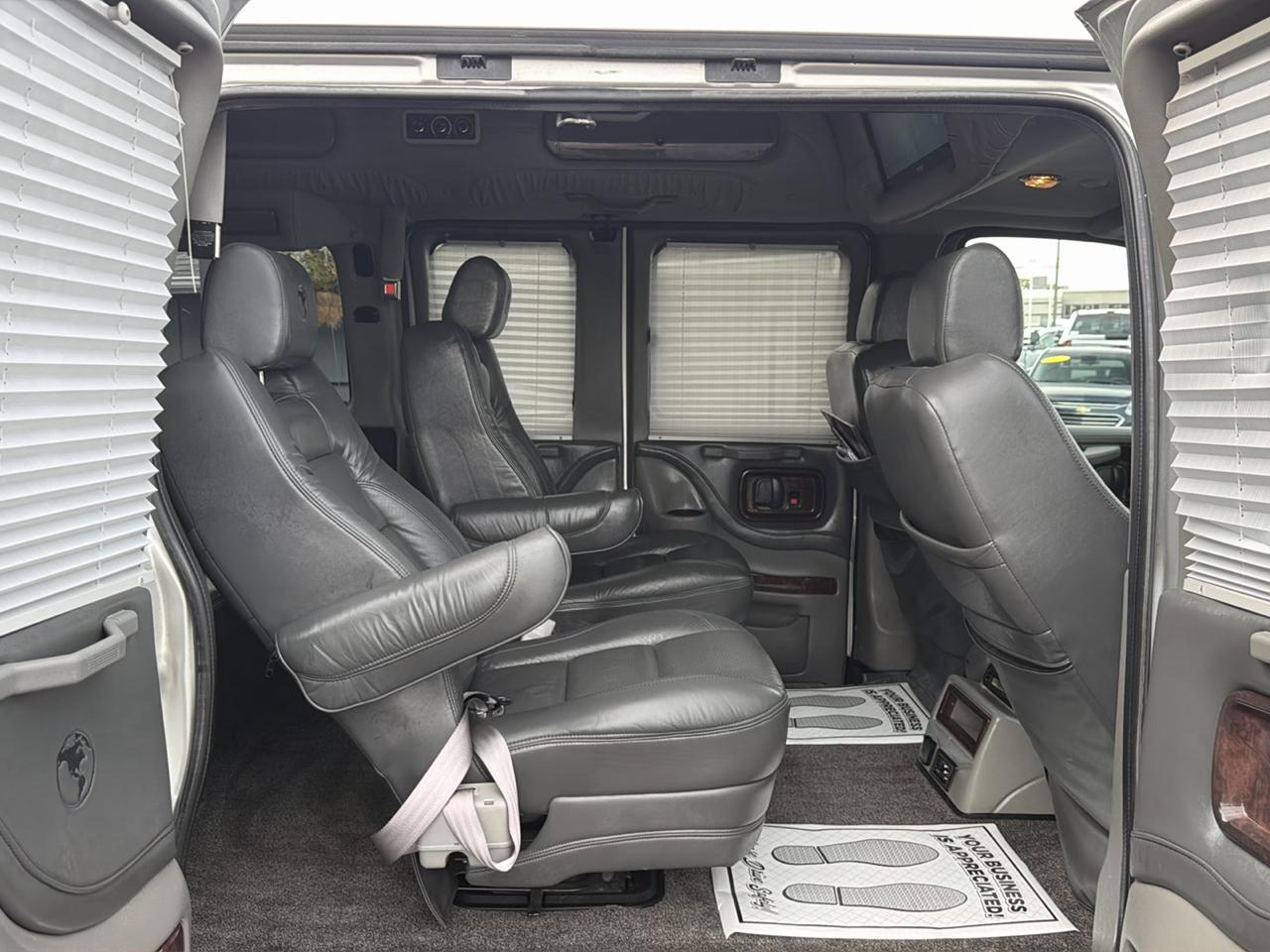 Chevrolet Conversion Van Base 2011