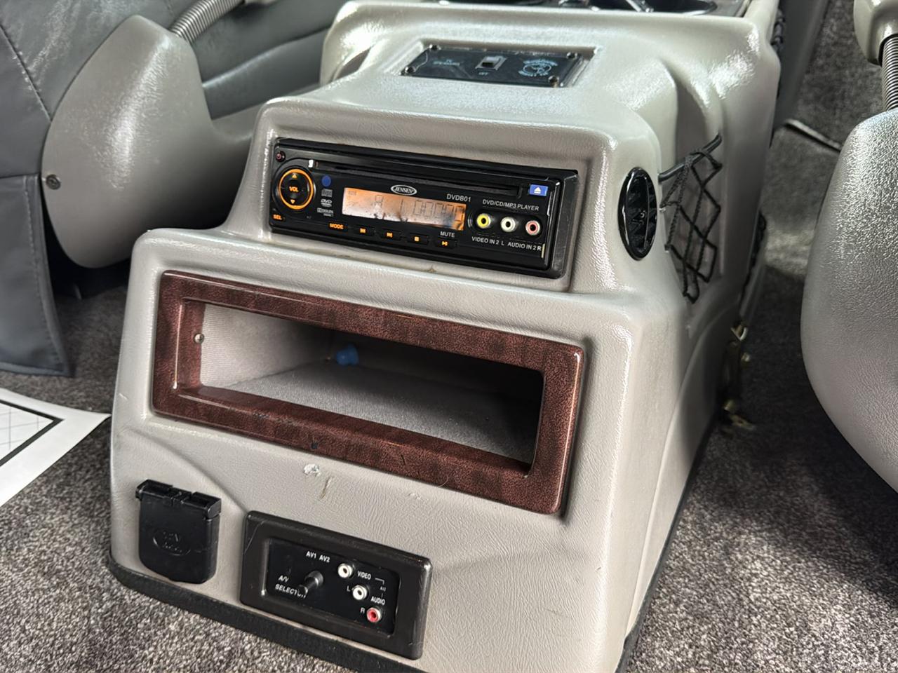 Chevrolet Conversion Van Base 2011