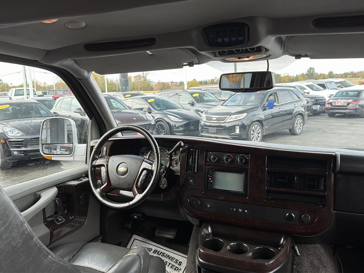 Chevrolet Conversion Van Base 2011