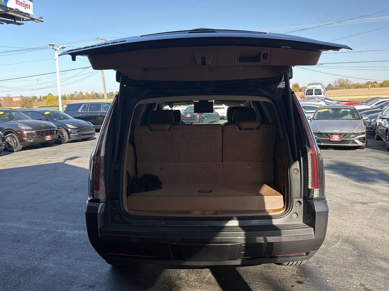 Cadillac Escalade 4WD 4dr Platinum 2016