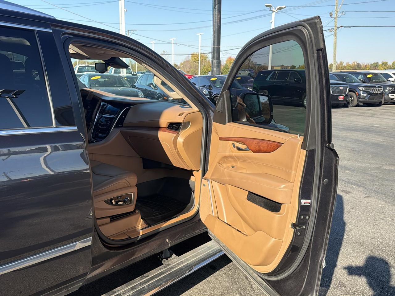 Cadillac Escalade 4WD 4dr Platinum 2016