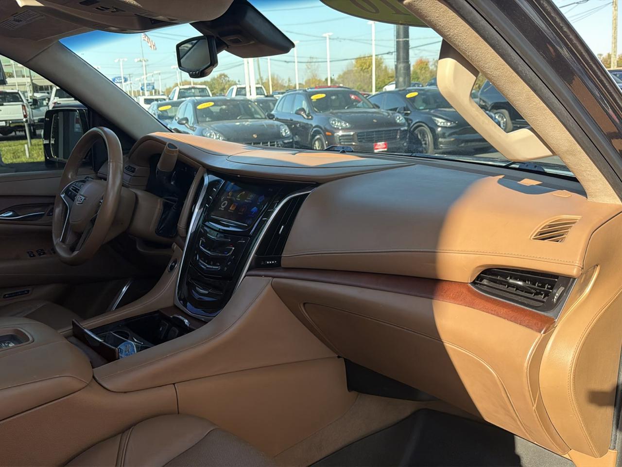 Cadillac Escalade 4WD 4dr Platinum 2016