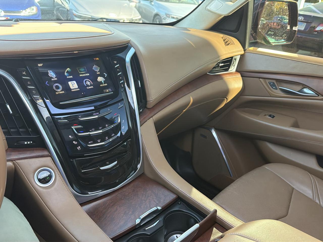 Cadillac Escalade 4WD 4dr Platinum 2016