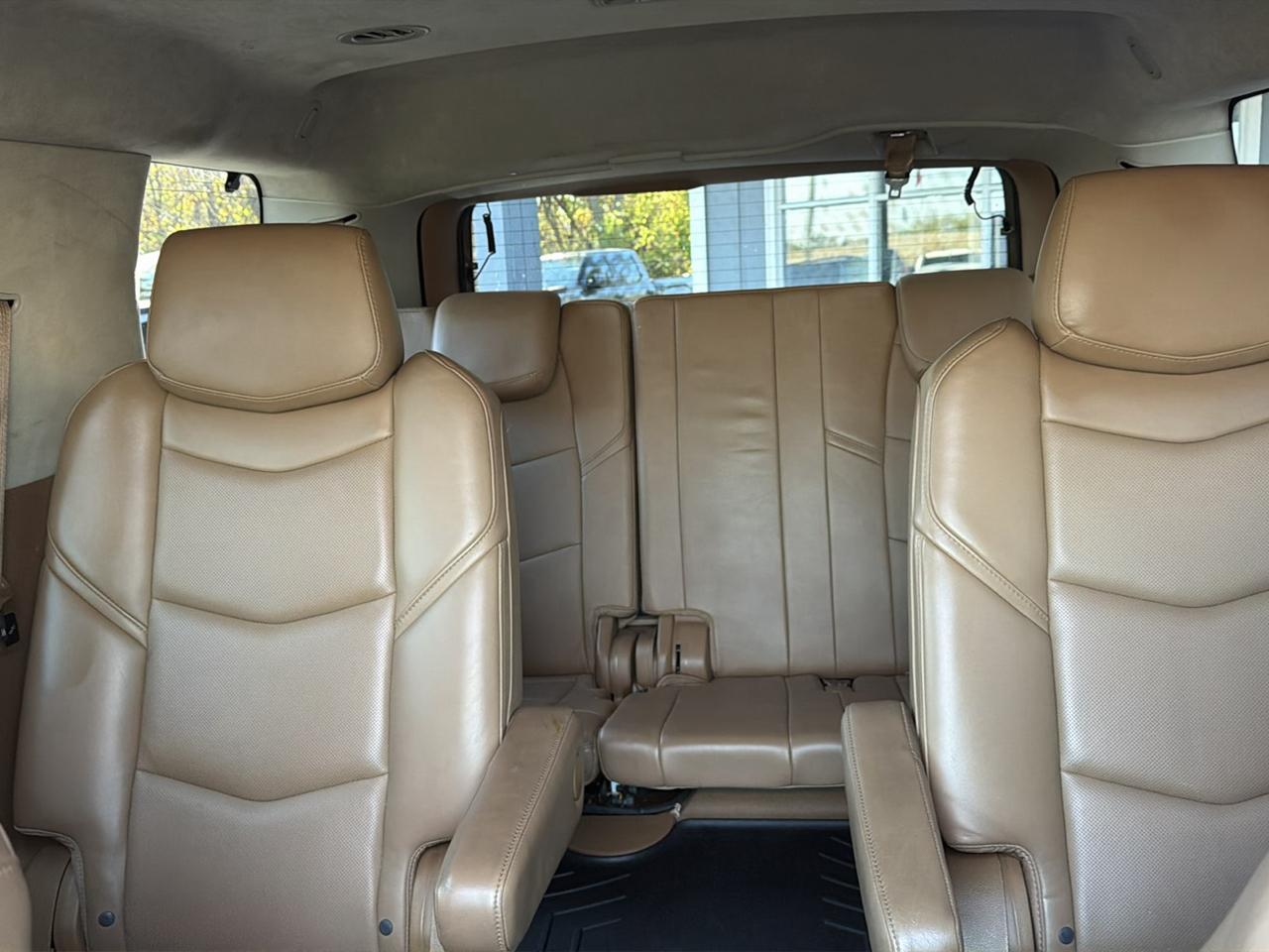 Cadillac Escalade 4WD 4dr Platinum 2016