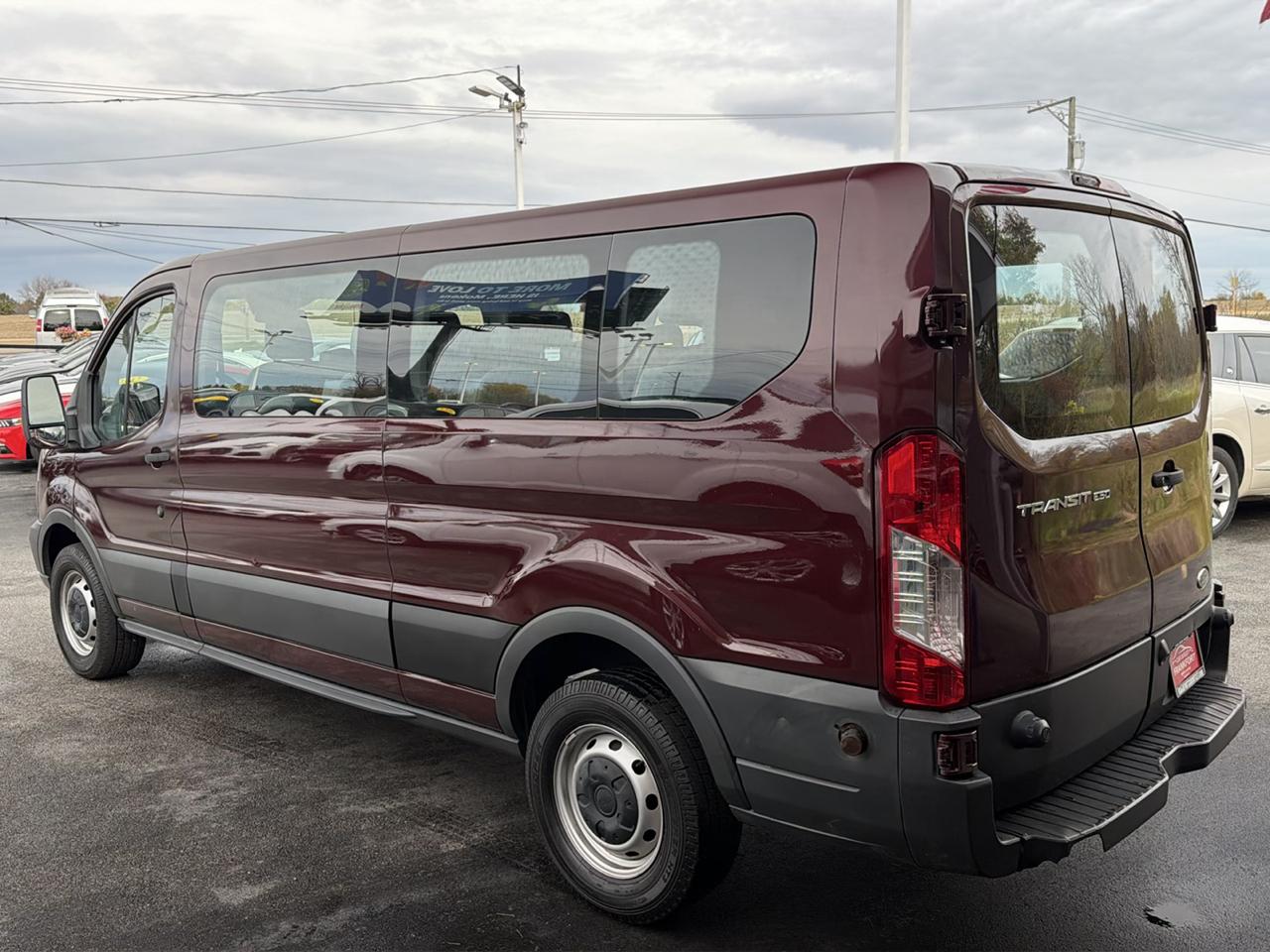 Ford Transit Passenger Wagon T-350 148" Low Roof XLT Swing-Out RH Dr 2018
