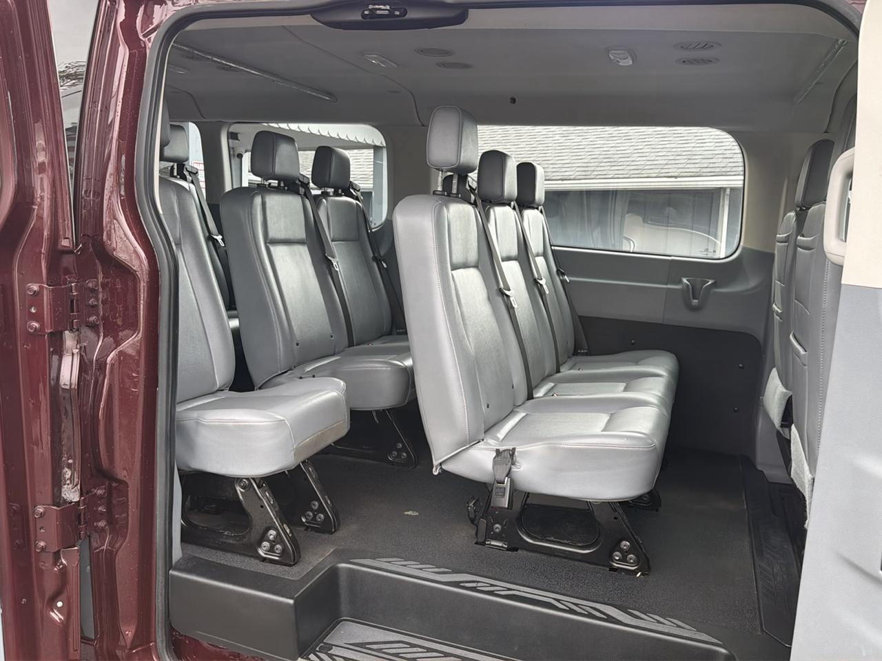 Ford Transit Passenger Wagon T-350 148" Low Roof XLT Swing-Out RH Dr 2018