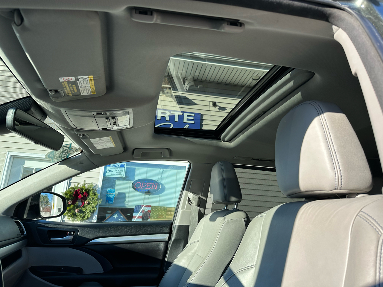 Toyota Highlander XLE V6 AWD (Natl) 2017