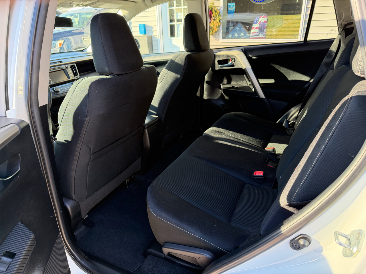 Toyota RAV4 AWD 4dr XLE (Natl) 2015