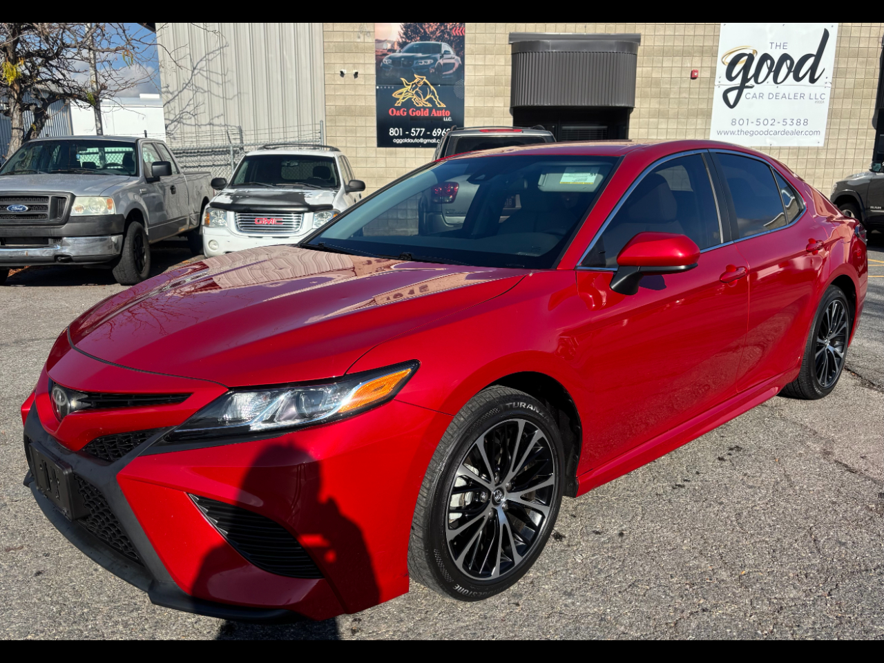 2020 Toyota Camry SE