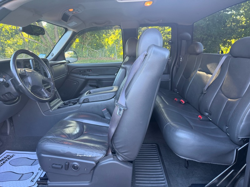 Chevrolet Silverado 1500 Ext Cab 143.5" WB 4WD Z71 2006 Chevrolet Silverado 1500 Ext Cab 143.5" WB 4WD Z71 2006