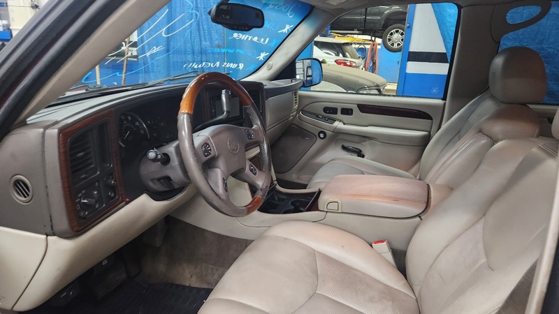 Cadillac Escalade AWD 2003