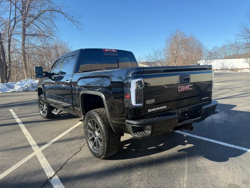 GMC Sierra 1500 Denali Crew Cab Short Box 4WD 2015