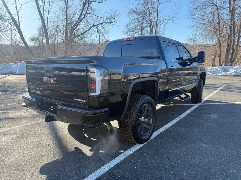 GMC Sierra 1500 Denali Crew Cab Short Box 4WD 2015