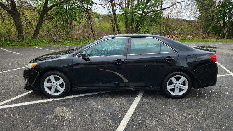 Toyota Camry SE 2013