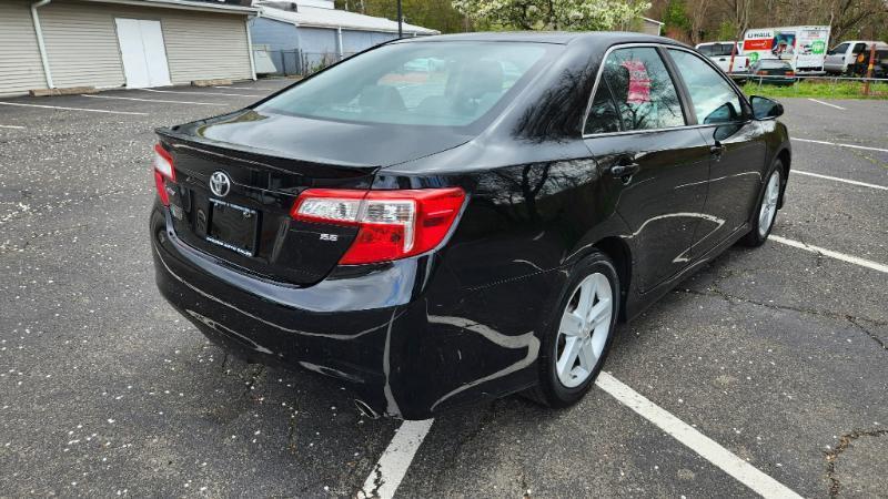 Toyota Camry SE 2013