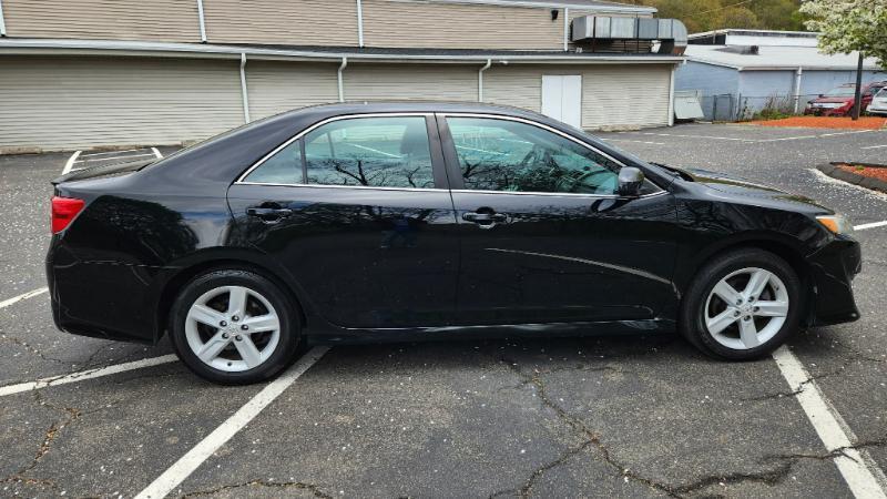 Toyota Camry SE 2013
