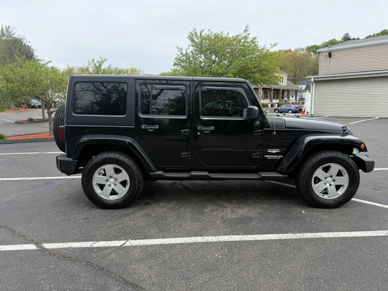 Jeep Wrangler Unlimited Sahara 4WD 2010