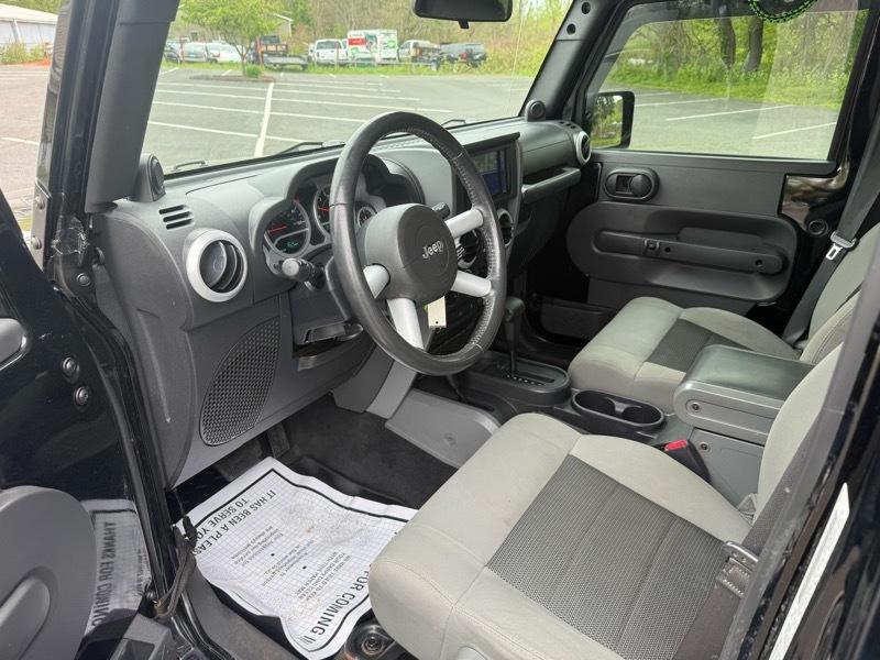 Jeep Wrangler Unlimited Sahara 4WD 2010