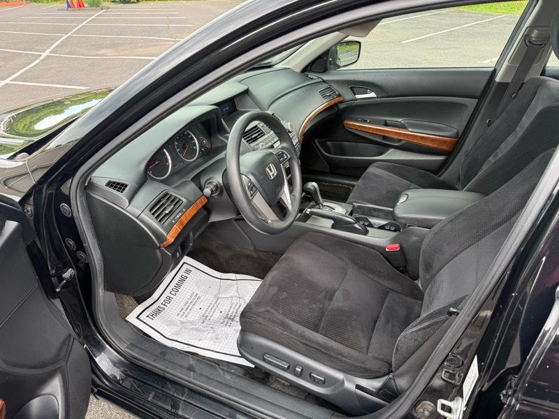 Honda Accord EX Sedan AT 2012