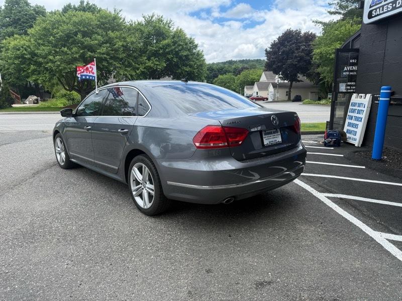 Volkswagen Passat 2.0L TDI SE AT 2014