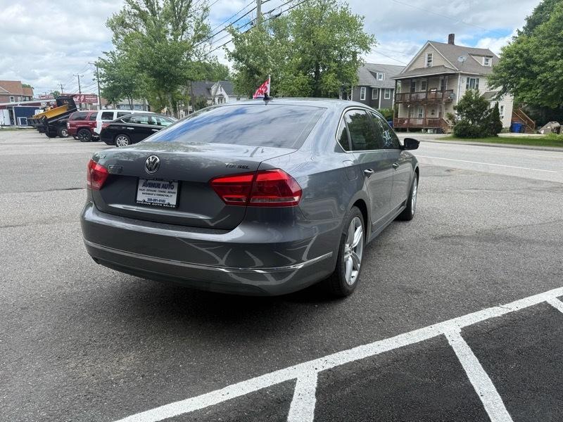 Volkswagen Passat 2.0L TDI SE AT 2014