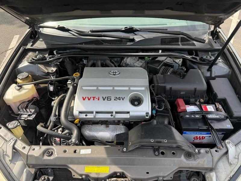 Toyota Camry LE V6 2004