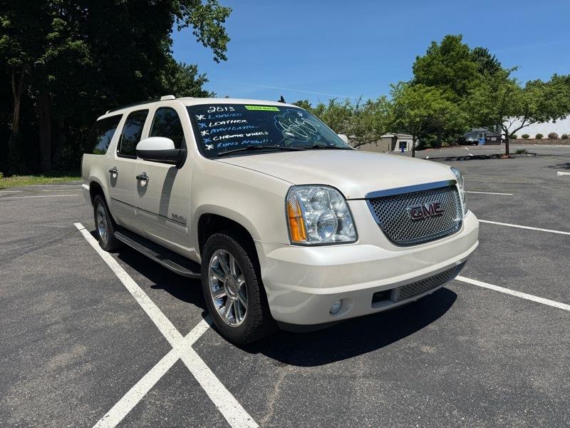 GMC Yukon Denali XL 4WD 2013