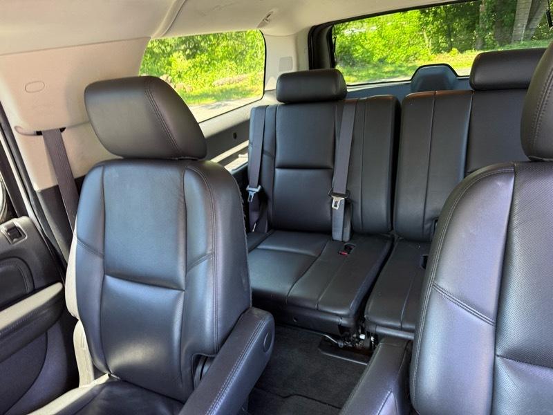 GMC Yukon Denali XL 4WD 2013