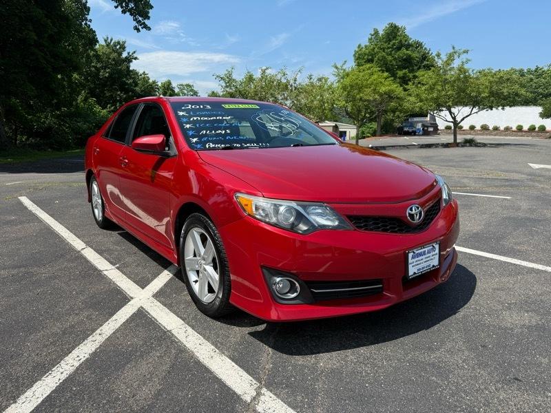 Toyota Camry 4dr Sdn I4 Auto SE (Natl) 2013